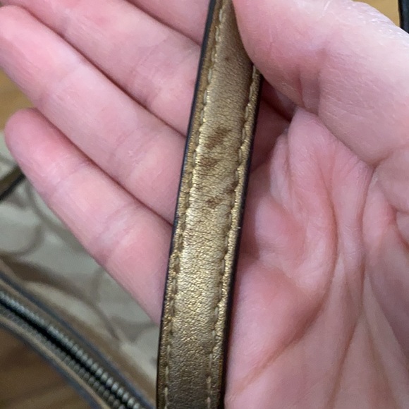 Coach Signature Tan/Multicolor Stripe Zippered Shoulder Tote/Handbag - Picture 11 of 11